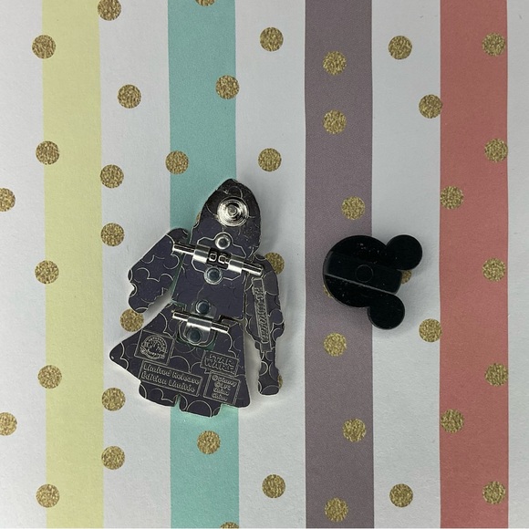 Jawa Star Wars Action Figure Limited Release Disney PIN - Picture 3 of 3